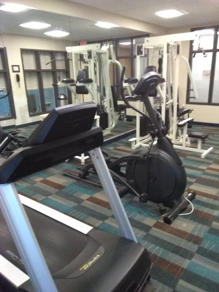 Sleep Inn & Suites Laurel Bagian luar foto