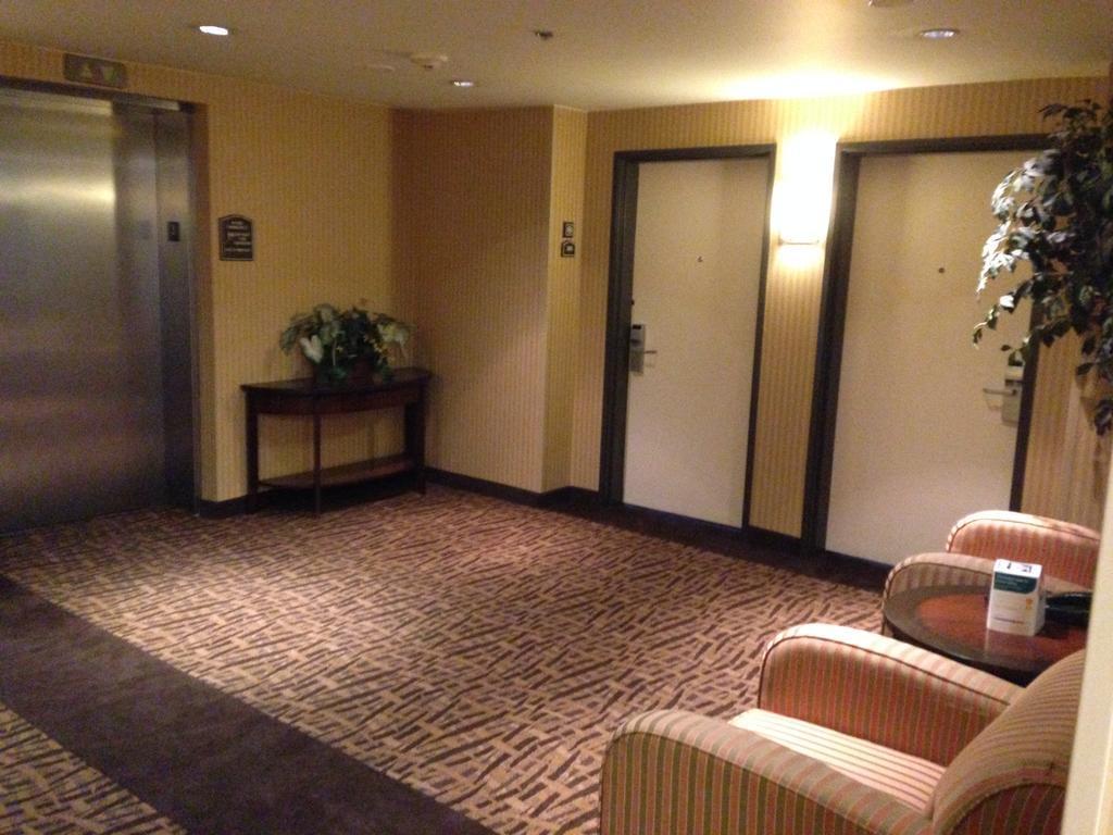 Sleep Inn & Suites Laurel Bagian luar foto