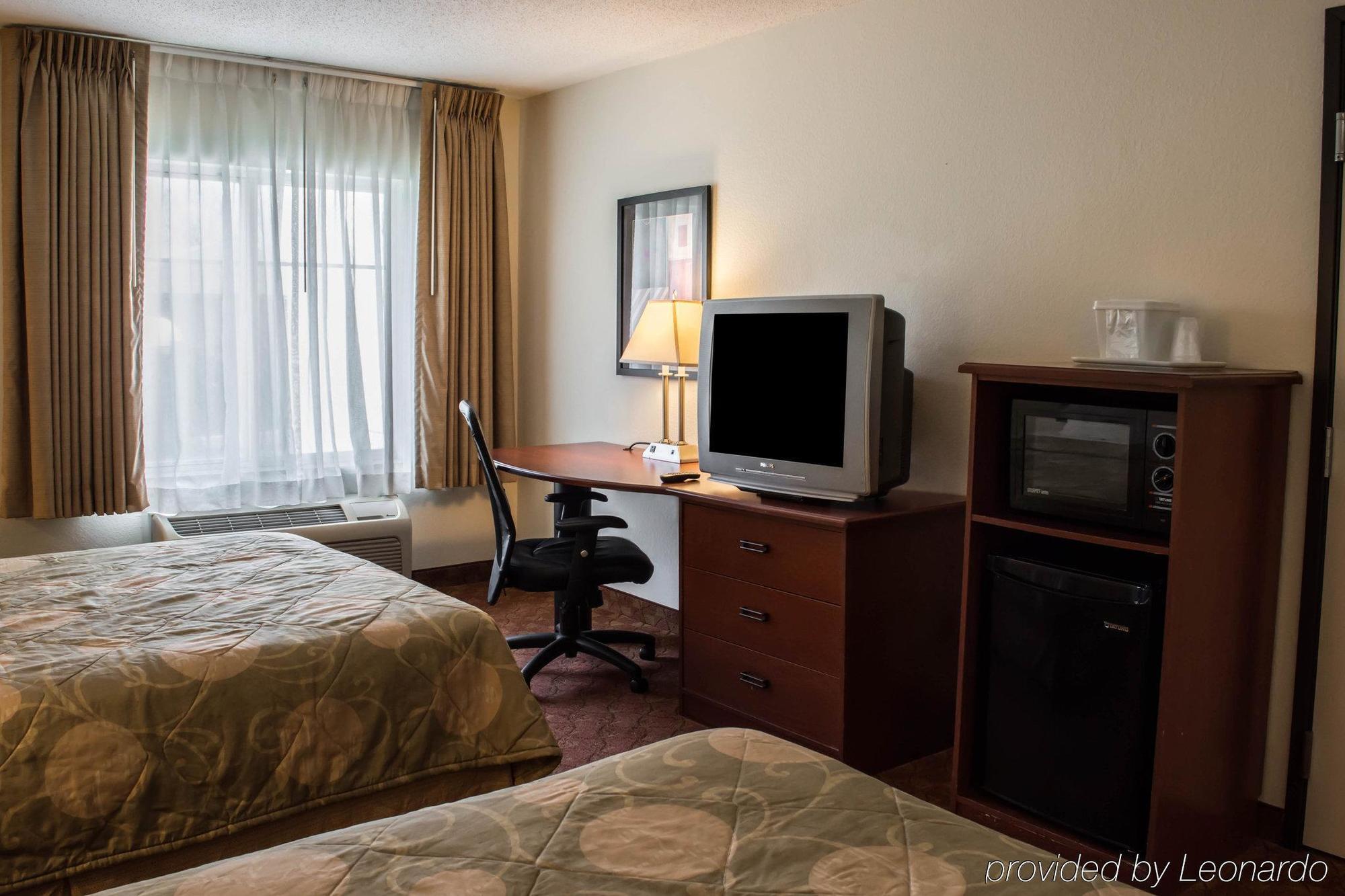 Sleep Inn & Suites Laurel Bagian luar foto
